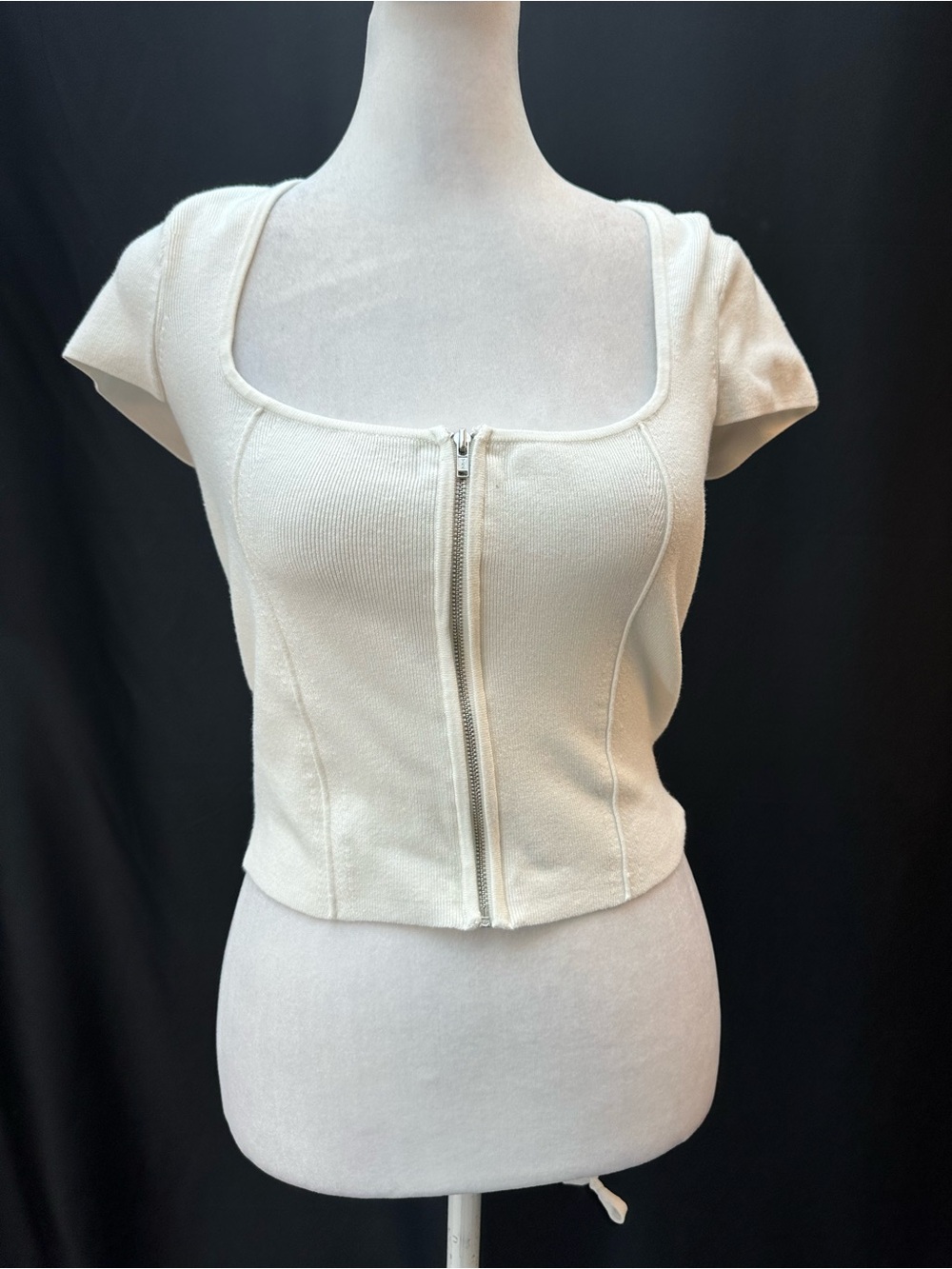 Maeve cream Short-Sleeve Zip-Front Square Neck Top XS